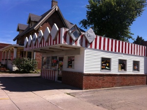 The exterior of Frosty Boy.